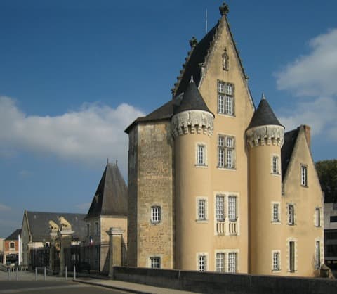 Couvreur La Flèche