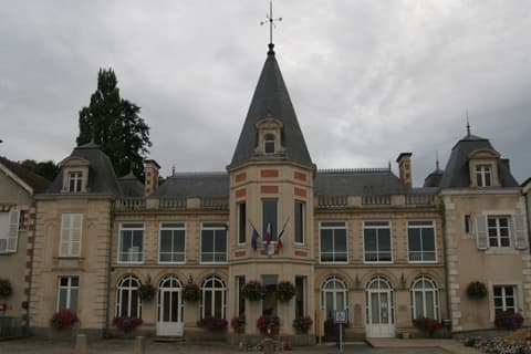 Couvreur Savigné-l'Évêque